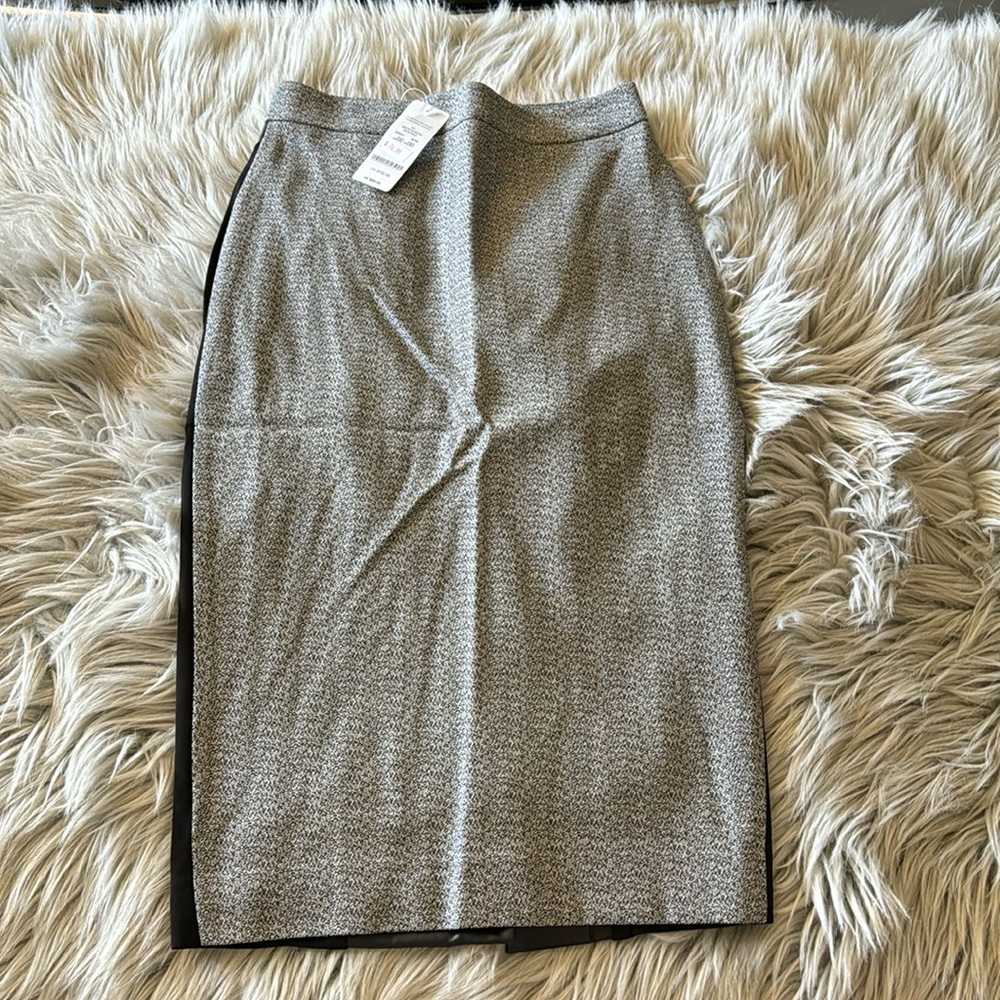 Bebe contrast back panel midi skirt